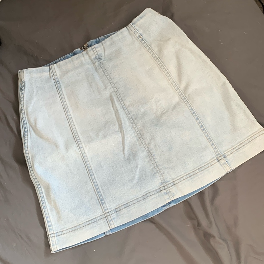 Plain light wash denim mini skirt